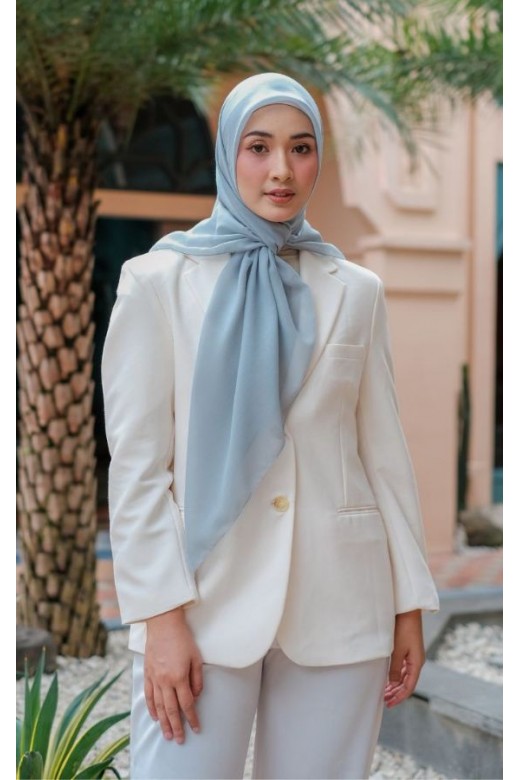 Hijab Segi 4 Voal Anabela Eyelash Dusty Blue